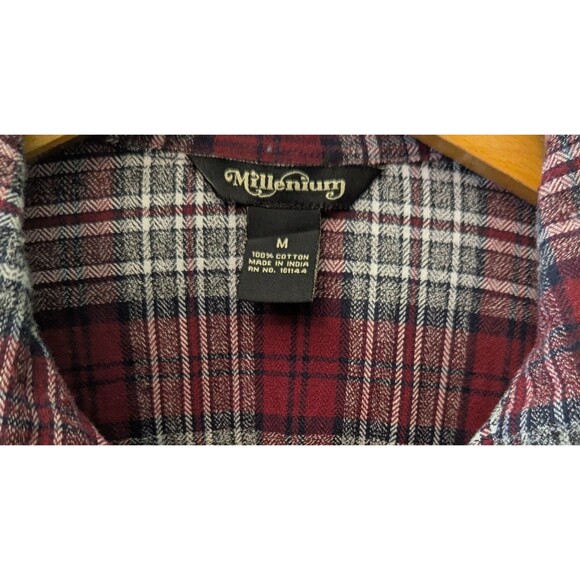 Millennium Women's Size Medium Long Sleeve Button Up Red Plaid Shirt (336m) - Picture 3 of 3